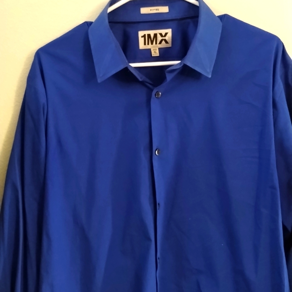 Express 1Mx Fitted Button Down Shirt.